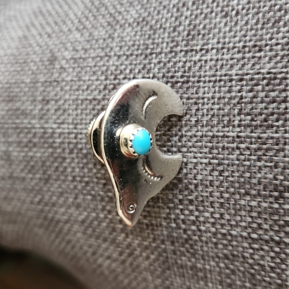 Adorable NWOT Native American Navajo Bear Turquoise Tie Tac 💙 - Picture 2 of 8